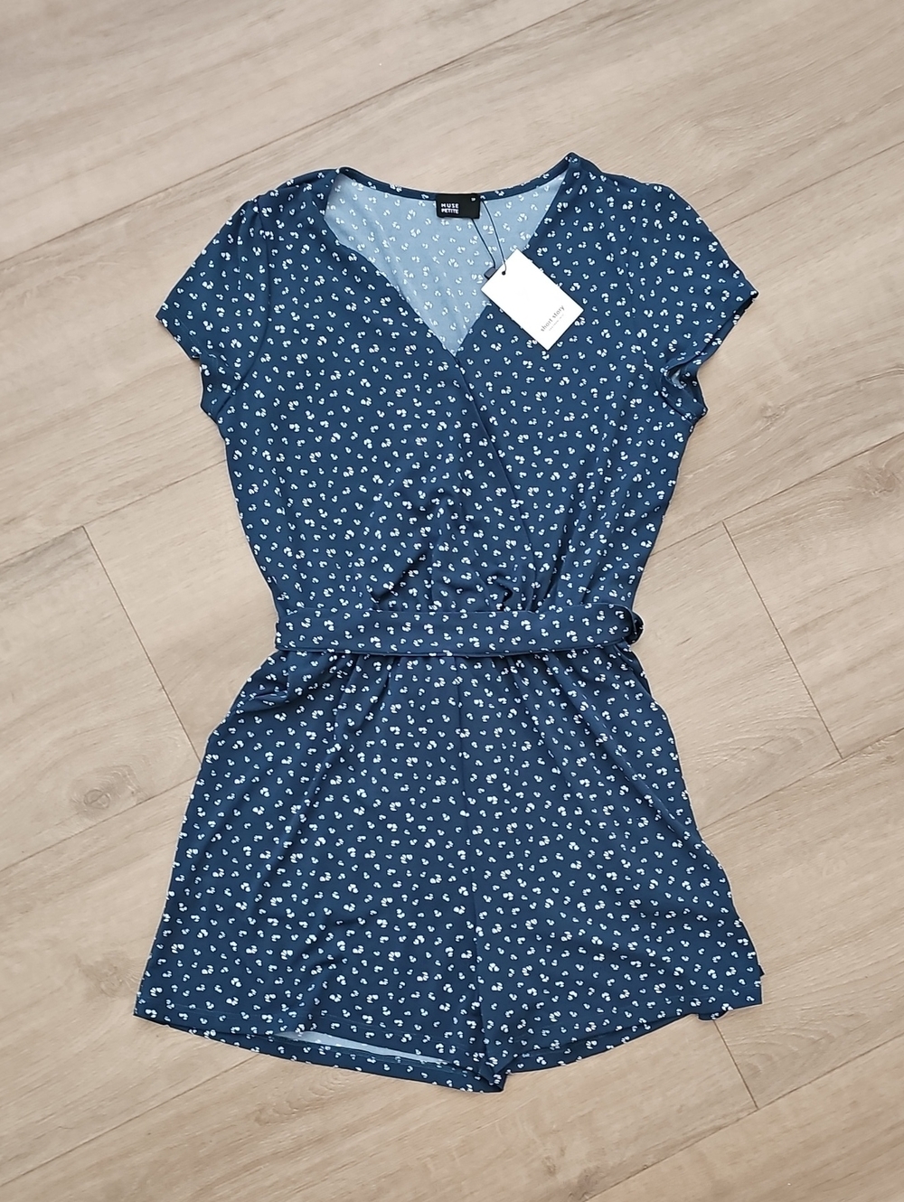 Muse Petite From A Short Story Blue Print Wrap Romper Size SP